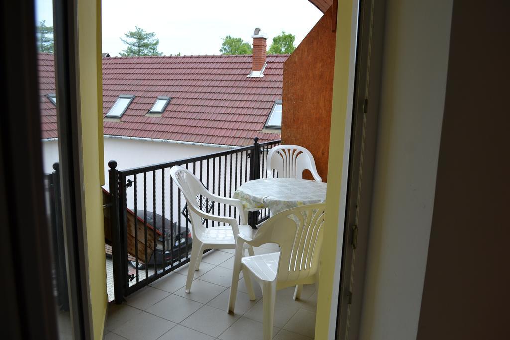 Guest House Silatti - Apartments Keszthely Rum bild